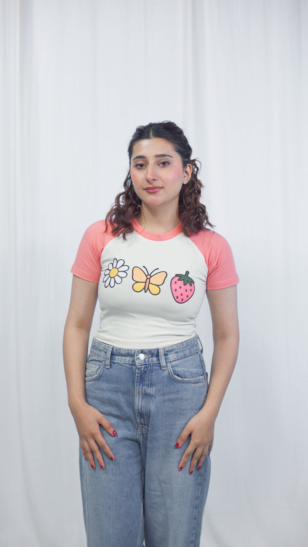 Cute Daisy Butterfly Strawberry Tee