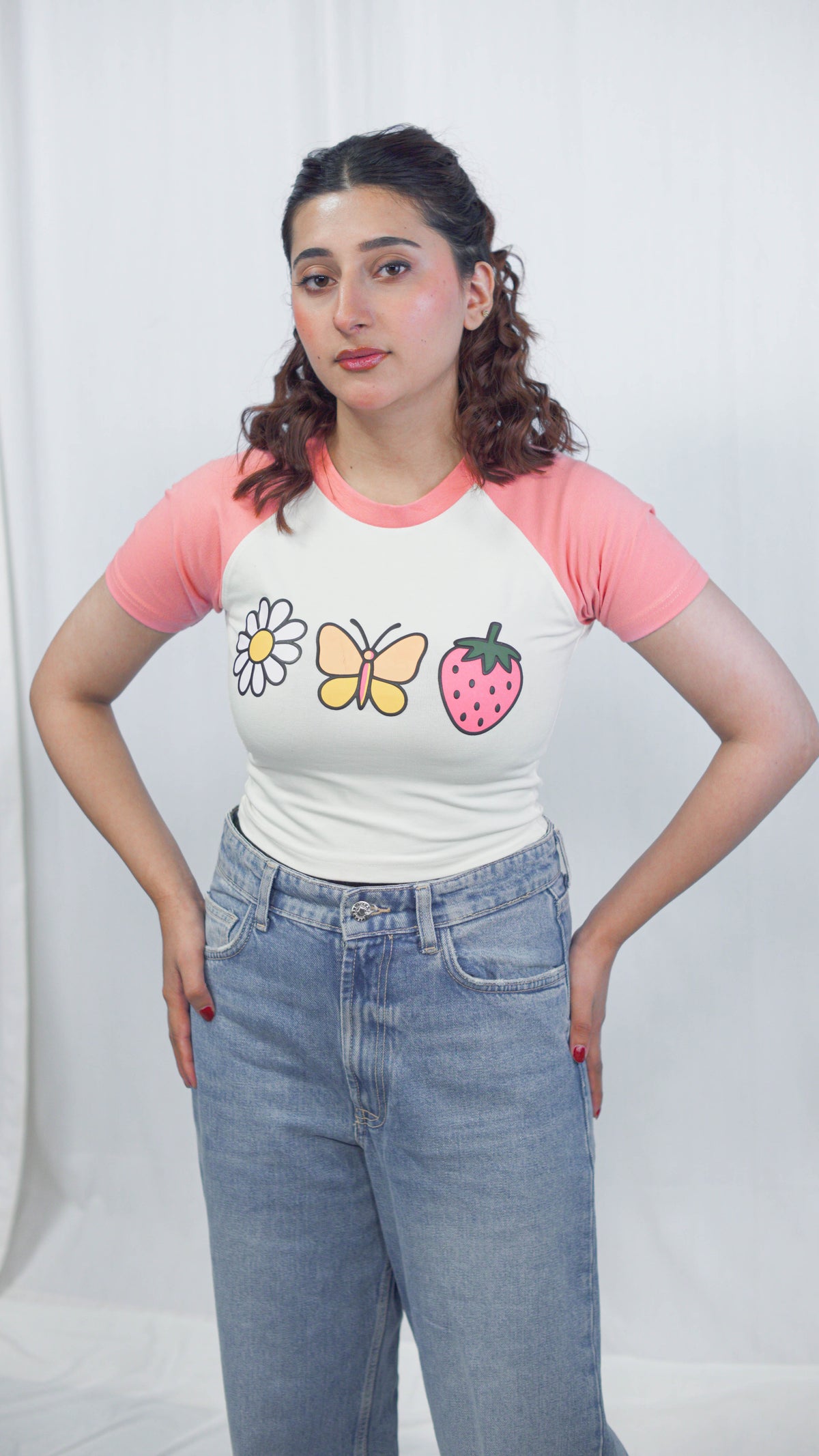 Cute Daisy Butterfly Strawberry Tee